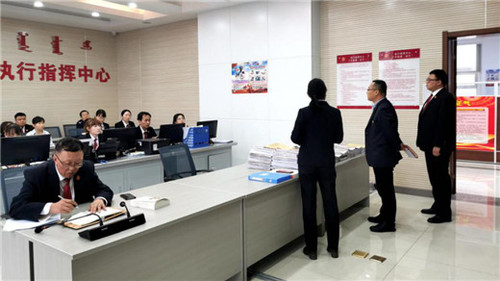 文章附图